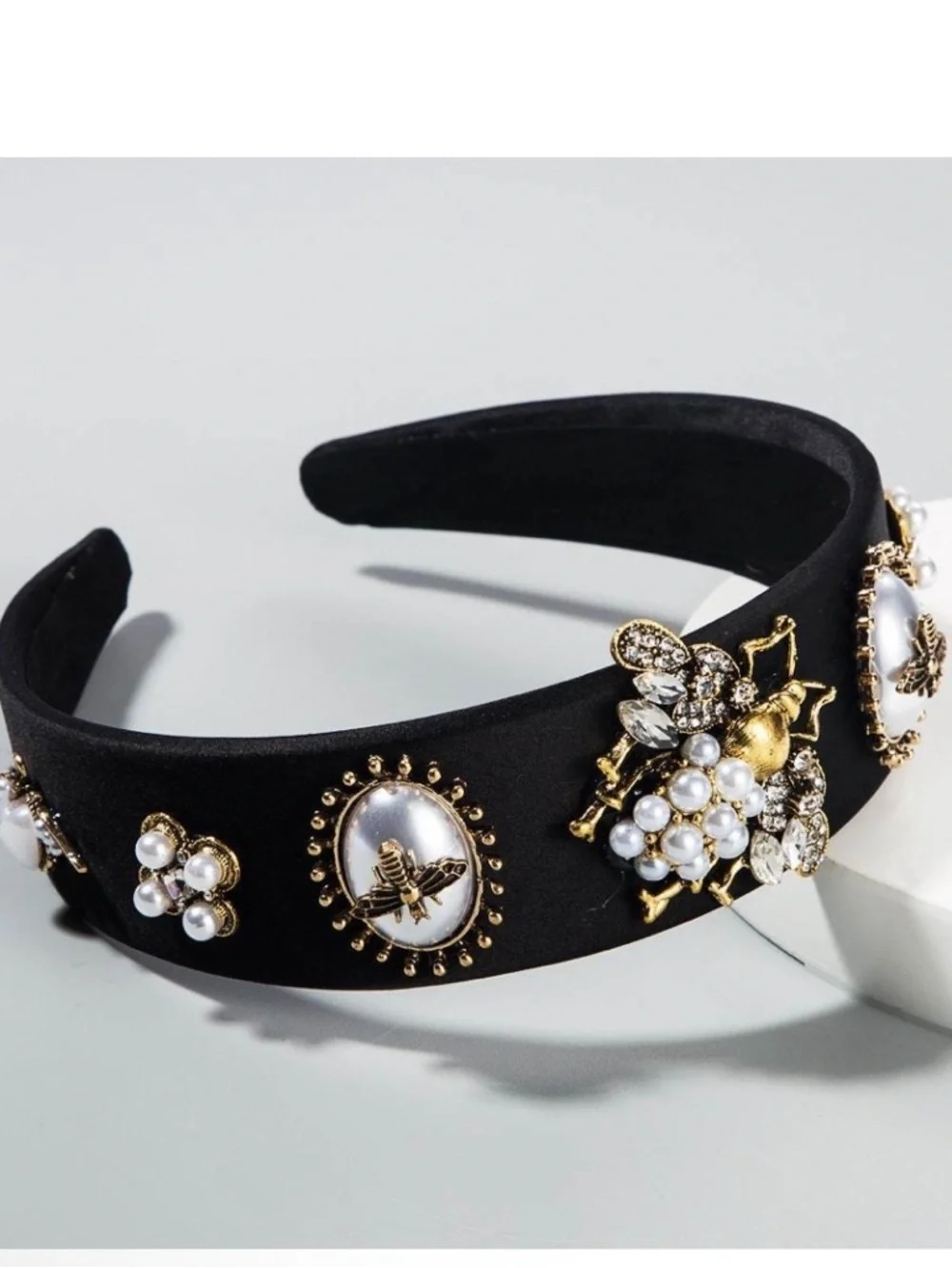 Aratta Silent Journey Countless Jewel Embellish Headband NWOT